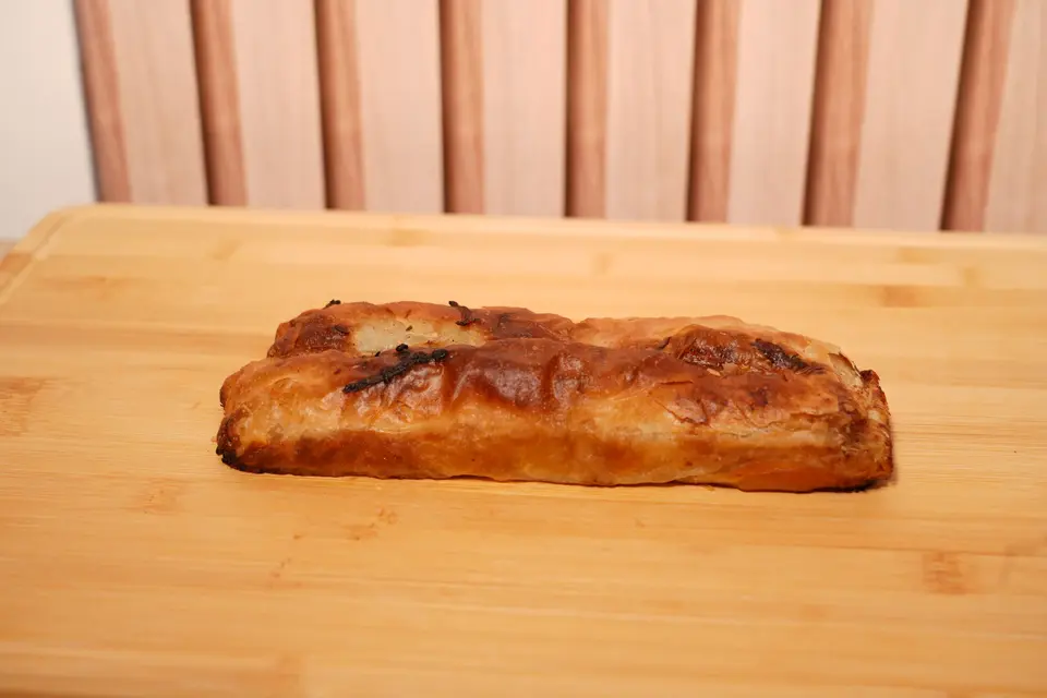 Pita sa krompirom cela